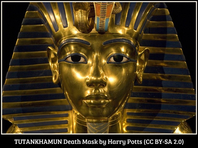 TUTANKHAMUN-Death Mask-(Exhibition-Manchester)
